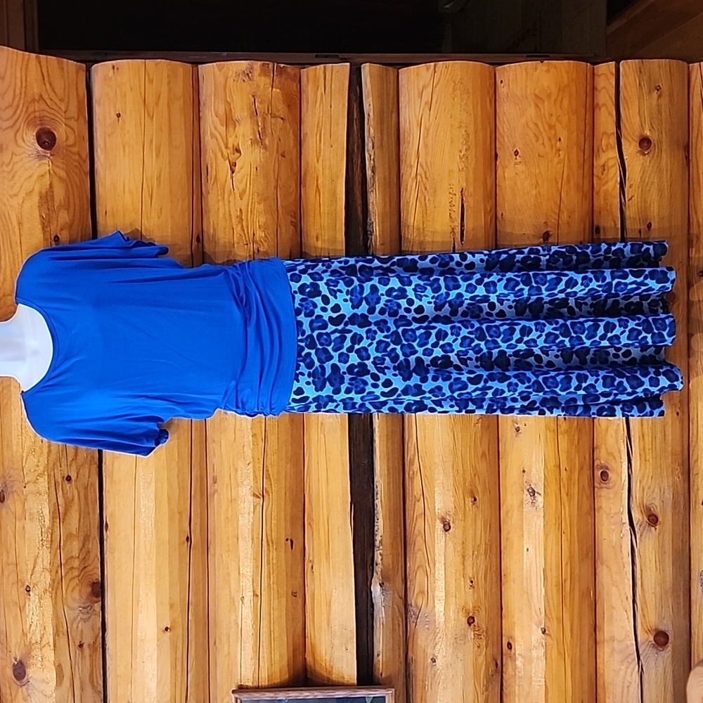 82 days maxi skirt, size M